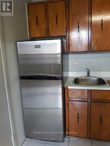 #2 - 2863 DUNDAS STREET W, Toronto (Junction Area), Ontario M6P1Y9