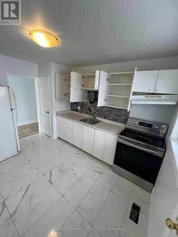 UNIT 2 - 270 CLIFTON ROAD, Kitchener, Ontario N2H4W2