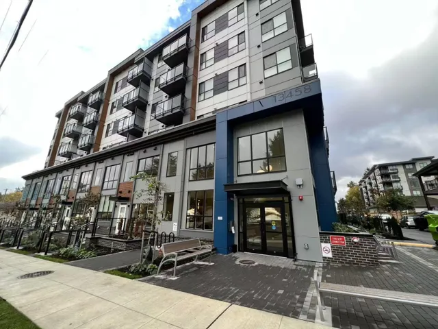 304 13458 95 AVENUE, Surrey, British Columbia V3V0H1