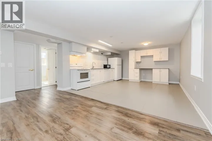 58 BEVERLY Street Unit# 103, Cambridge, Ontario N1R3Z7