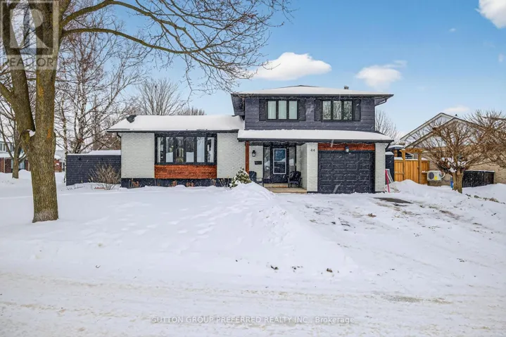 44 CUMBERLAND CRESCENT, London North (North G), Ontario N5X1B6