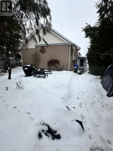 86 PETER STREET, Markham (Old Markham Village), Ontario L3P2A6