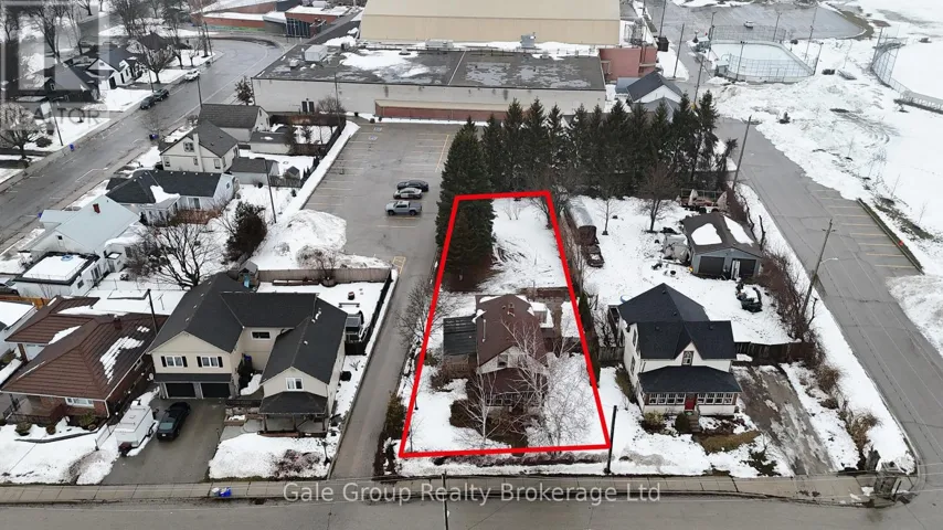 42 SANDERS STREET, Tillsonburg, Ontario N4G1H6