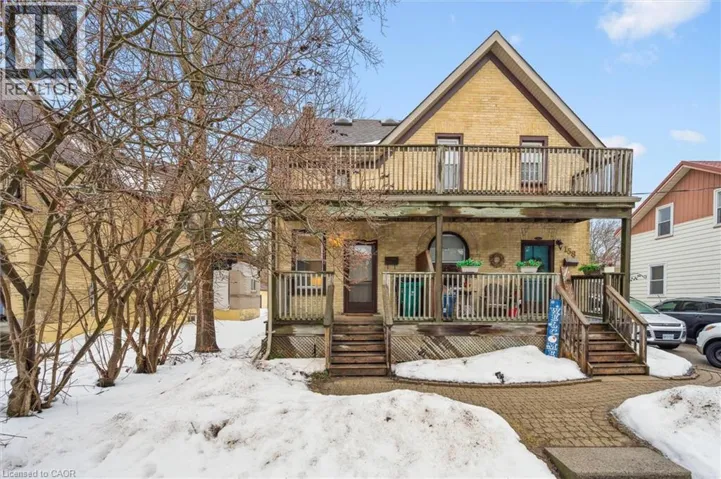 160 AHRENS Street W, Kitchener, Ontario N2H4C9