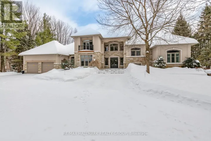 5800 QUEENSCOURT CRESCENT, Ottawa, Ontario K4M1K3