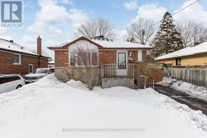 304 FAREWELL STREET, Oshawa (Donevan), Ontario L1H6L9