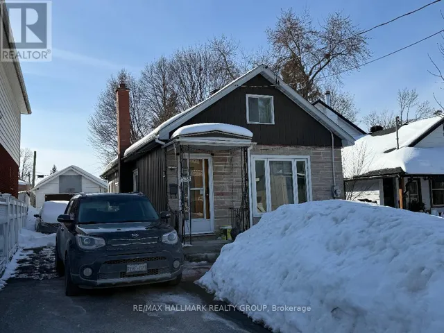 538 BROADHEAD AVENUE, Ottawa, Ontario K1Z5S1