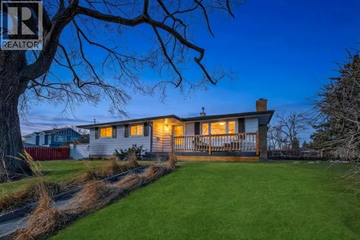 3215 9 Street NW, Calgary, Alberta T2K1H1