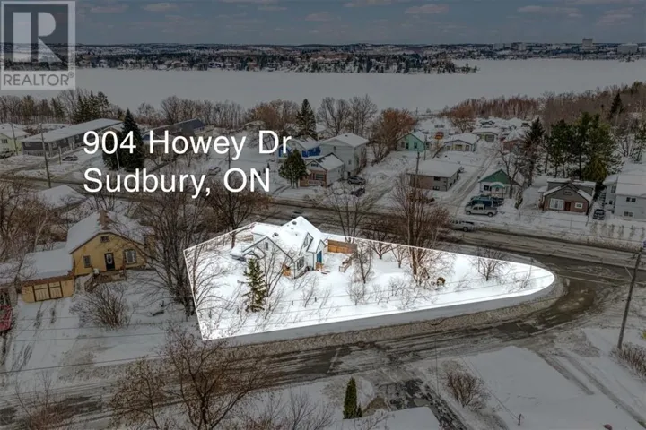 904 Howey Drive, Greater Sudbury, Ontario P3B1H4