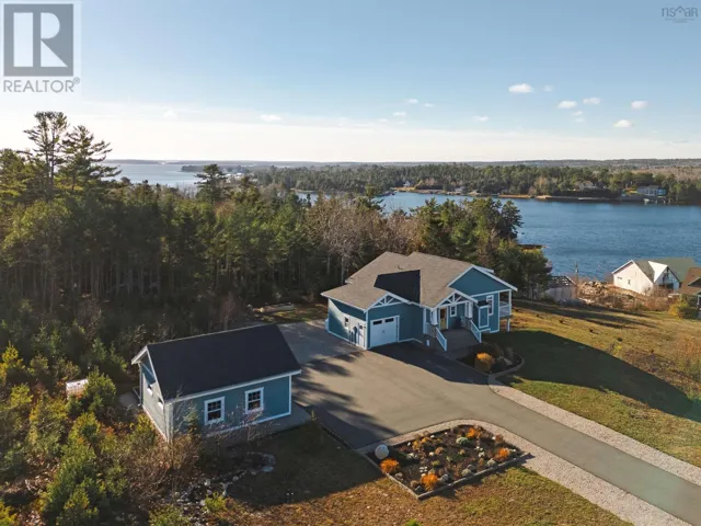 67 Skipper Hill Drive, Chester Basin, Nova Scotia B0J1K0