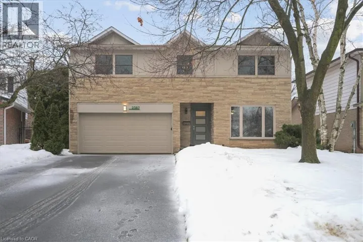 2387 RUSHBURY Court, Burlington, Ontario L7P3V8