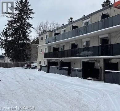 930 EAGLE Street N Unit# 9, Cambridge, Ontario N3H1C4