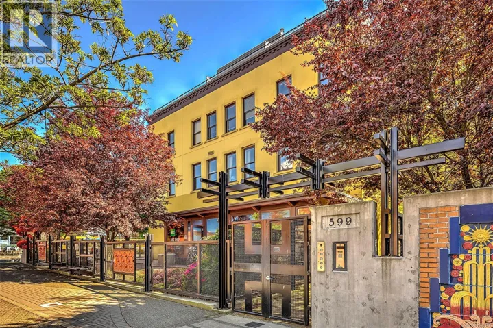 214 599 Pandora Ave, Victoria, British Columbia V8W1N5