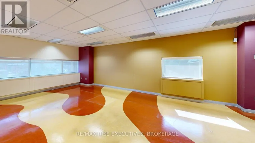 503 - 49 PLACE D' ARMES, Kingston (East of Sir John A. Blvd), Ontario K7K6E1