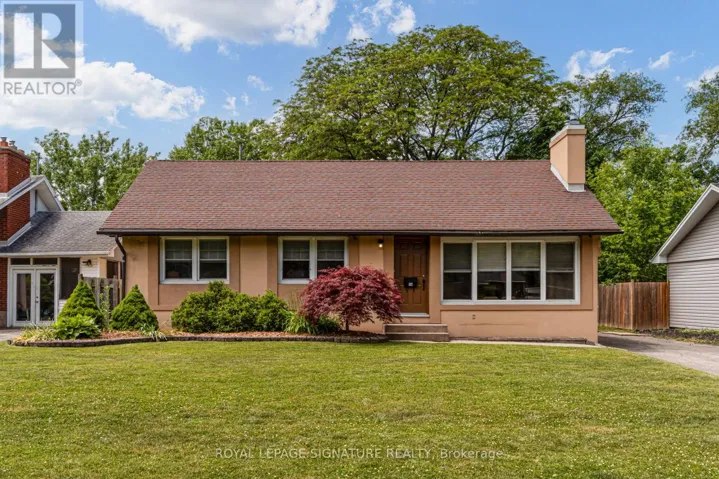 14 CAROLINE STREET, St. Catharines (Glendale/Glenridge), Ontario L2T3G1