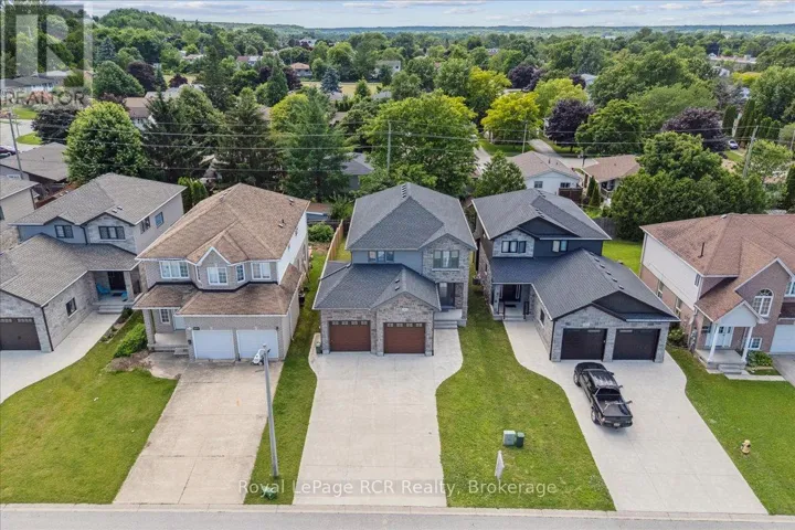 1302 14TH AVENUE E, Owen Sound, Ontario N4K0A1