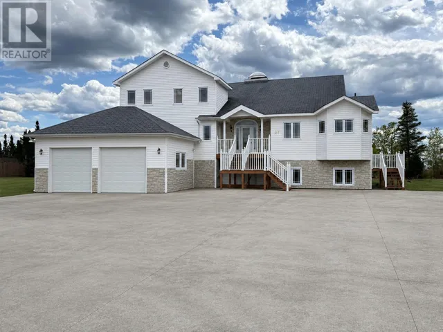 27 Ikey Street, Happy Valley-Goose Bay, Newfoundland & Labrador A0P1E0