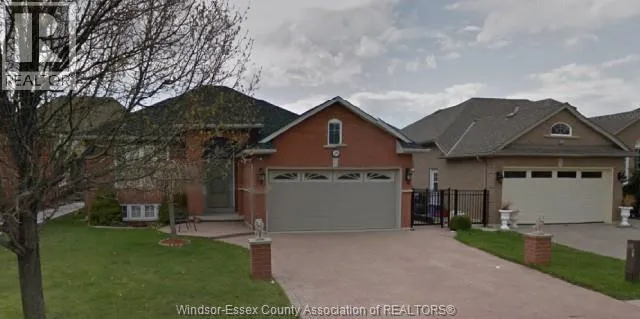 2289 RANDOLPH AVENUE, Windsor, Ontario N9B3V8