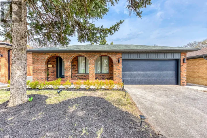 7 IVYBRIDGE DRIVE, Toronto (Eringate-Centennial-West Deane), Ontario M9C3R2