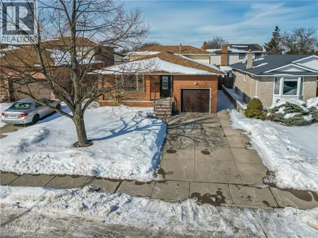 209 RAVENBURY Drive, Hamilton, Ontario L8W2J2