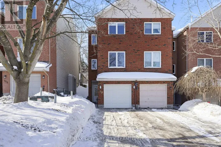 198 PROVENDER AVENUE, Ottawa, Ontario K1K4N7