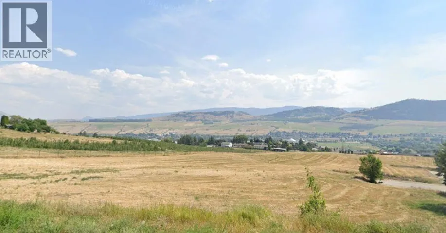 7001 & 6901 Lakeridge & Amber Drive, Vernon, British Columbia V1H1P5