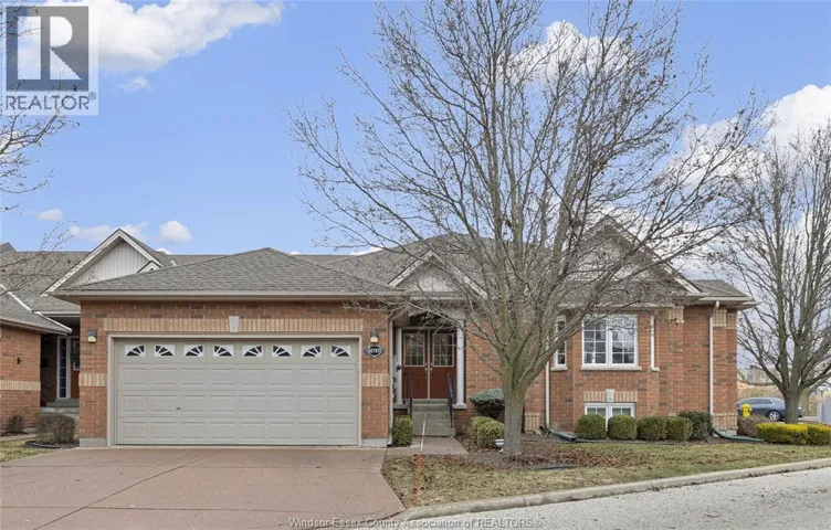 32 ROBSON Unit# 7, Leamington, Ontario N8H2M9