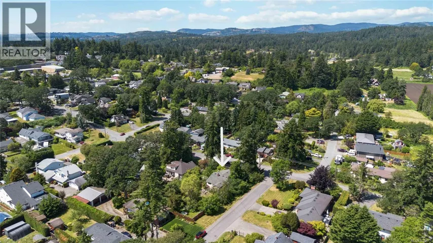 4155 North Rd, Saanich, British Columbia V8Z5H9