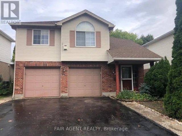 562 ERINBROOK DRIVE, Kitchener, Ontario N2E3M8