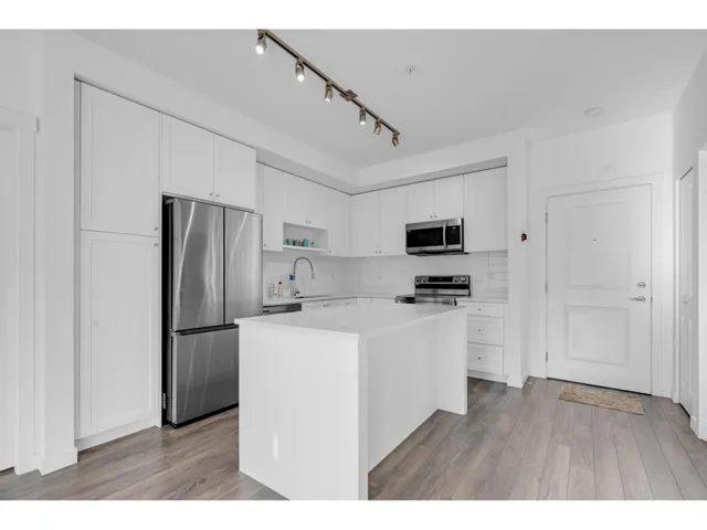 418 15825 85 AVENUE, Surrey, British Columbia V4N6W9