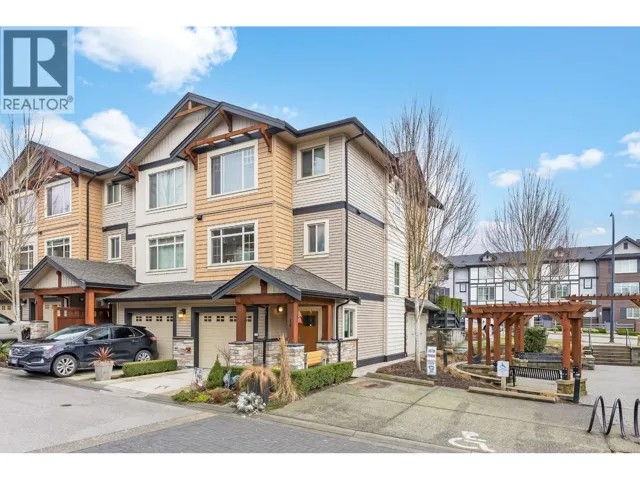 18 11305 240 STREET, Maple Ridge, British Columbia V2W0J1