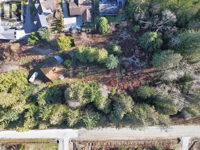 6377 N GALE AVENUE, Sechelt, British Columbia V7Z0P7