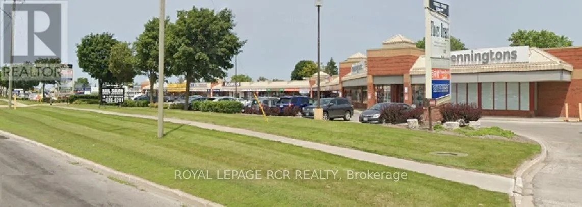 7 - 18025 YONGE STREET, Newmarket (Bristol-London), Ontario L3Y8C9