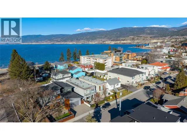 707 CHURCHILL Avenue Unit# 102, Penticton, British Columbia V2A1E2