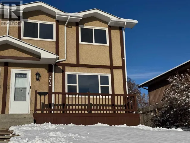 404 Pinehill Road NE, Calgary, Alberta T1Y2M6