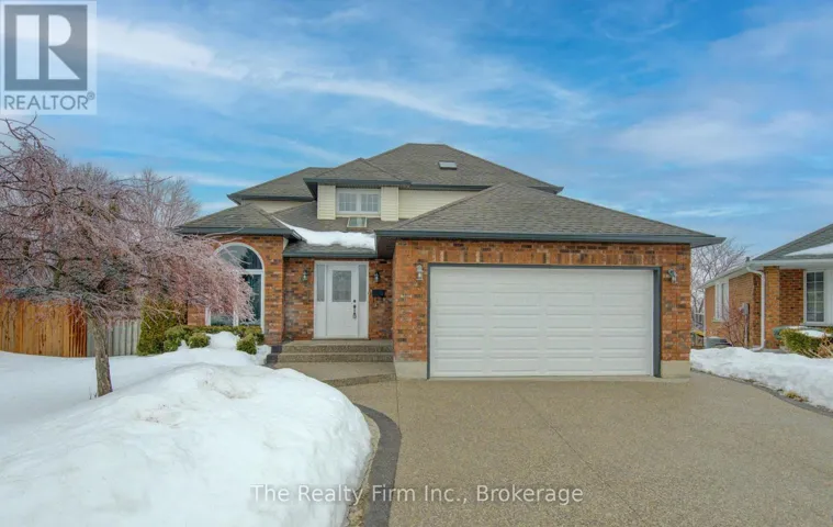 224 BREMBEL COURT, Kitchener, Ontario N2B3T7