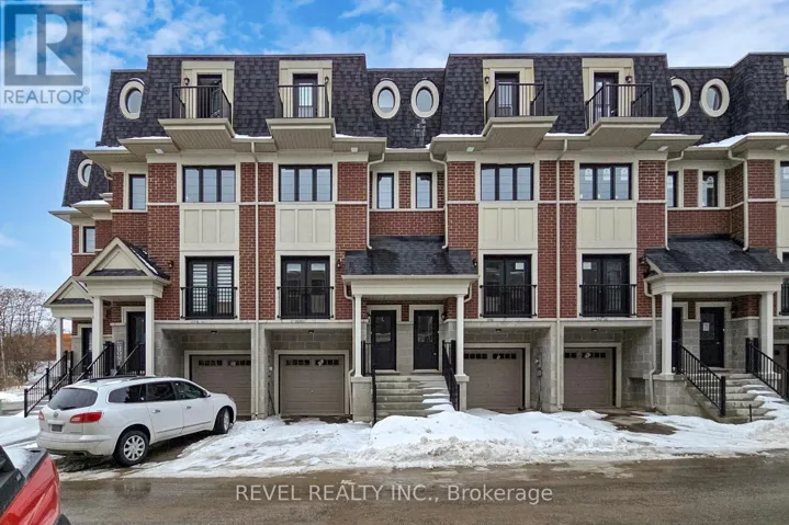 18 MARRET LANE, Clarington (Newcastle), Ontario L1B0X2