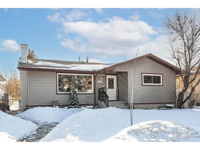 11123 50 AV NW, Edmonton, Alberta T6H0J1