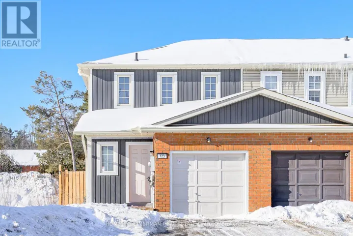 123 ALBERT STREET S, Kawartha Lakes (Lindsay), Ontario K9V6G1