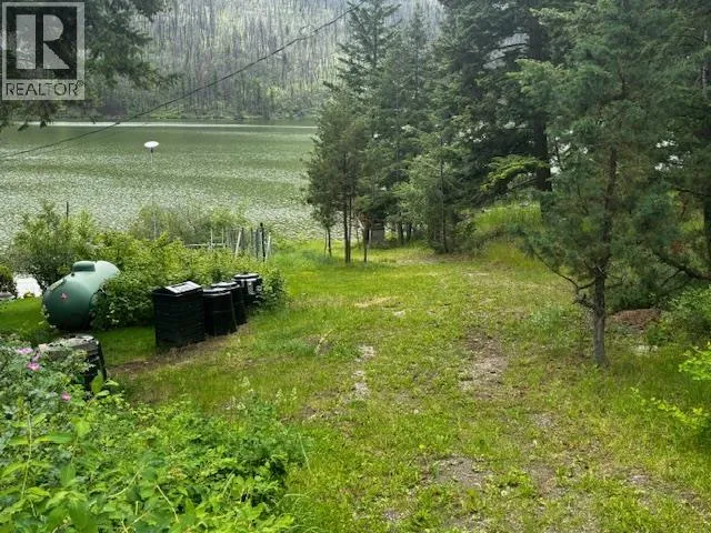 2297 Loon Lake Road, Loon Lake, British Columbia V0K1H0