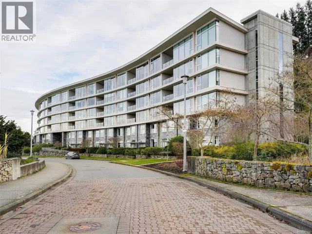 604 5332 Sayward Hill Cres, Saanich, British Columbia V8Y3H8