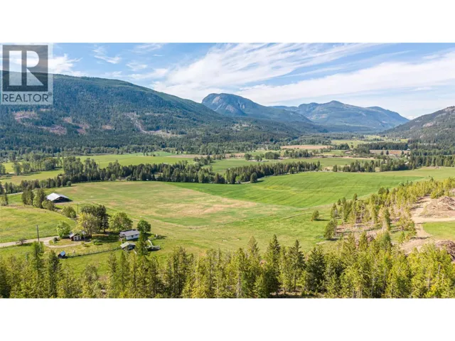 43 Sigalet Road, Lumby, British Columbia V0E2G6