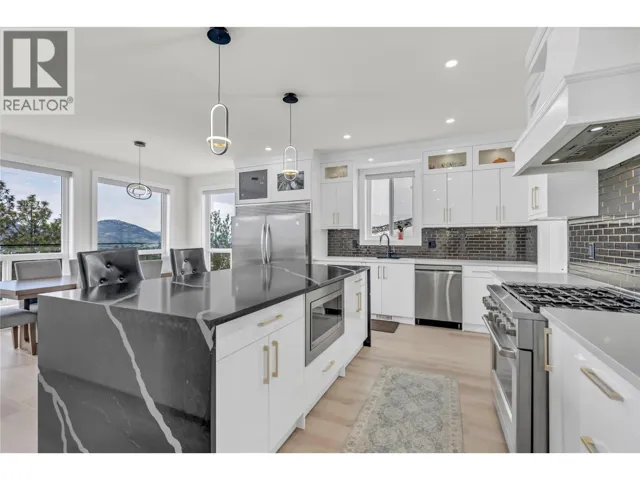 2719 HAWTHORN Drive, Penticton, British Columbia V2A9A9