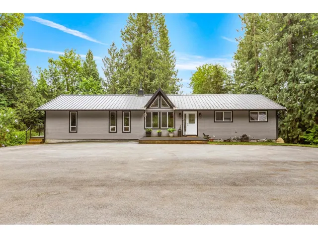 31648 GROVE AVENUE, Mission, British Columbia V4S1E6