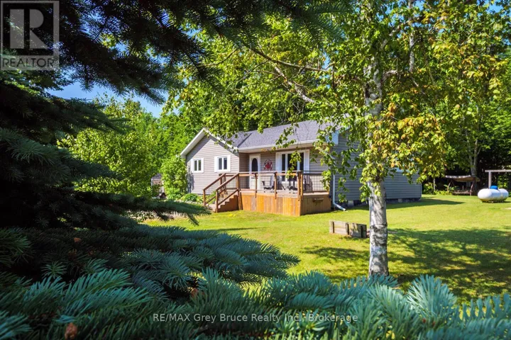 32 SUGARBUSH ROAD, South Bruce Peninsula, Ontario N0H2T0
