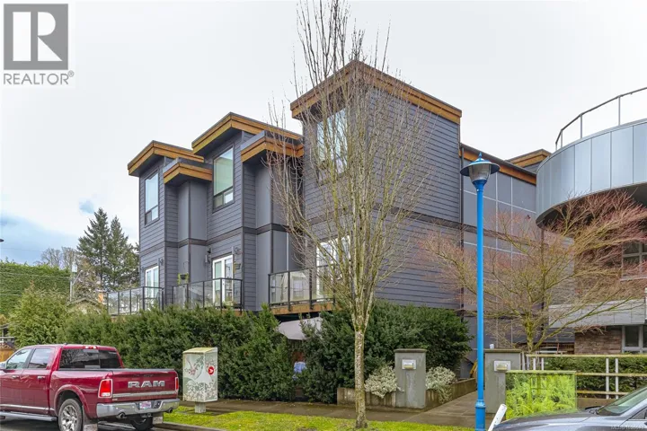 106 679 Wagar Ave, Langford, British Columbia V9B3B2