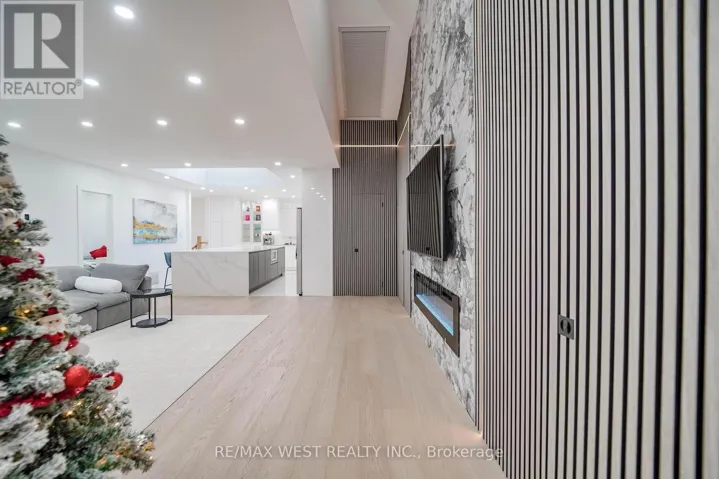 7118 YONGE STREET, Innisfil, Ontario L9S4P3