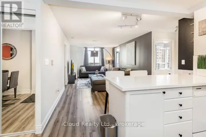 933 - 3888 DUKE OF YORK BOULEVARD, Mississauga (City Centre), Ontario L5B4P5