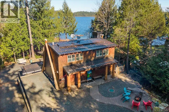 2376 Shady Lane, Qualicum Beach, British Columbia V9K2L7