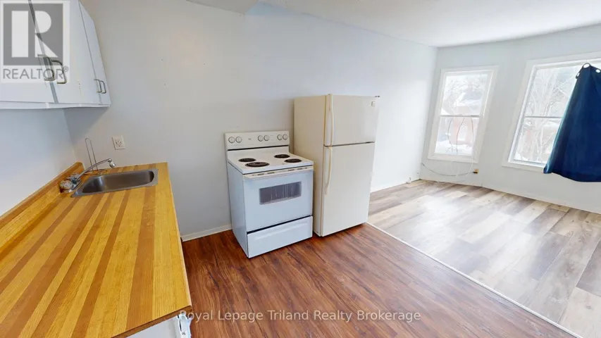 4 - 747 DUNDAS STREET, Woodstock (Woodstock - North), Ontario N4S1E8